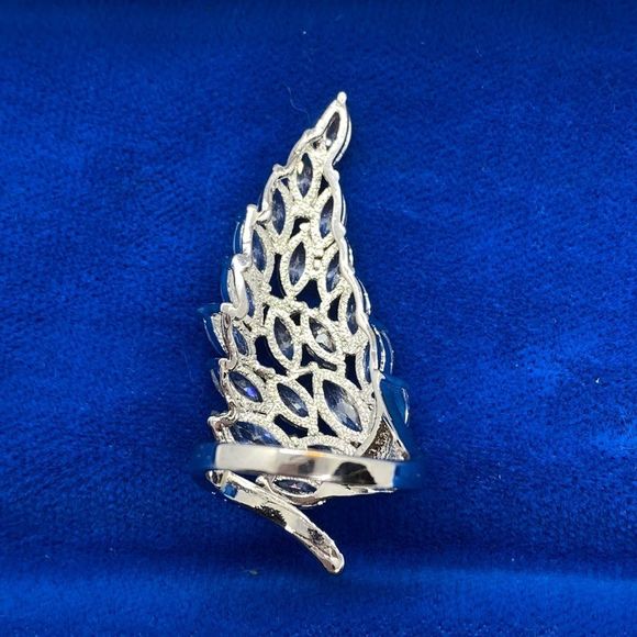 💛 Rhodium Plated Marquise CZ Peacock Ring - Picture 3 of 6